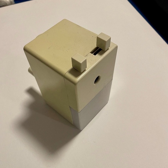 Muji Sharpener - Picture 3 of 3